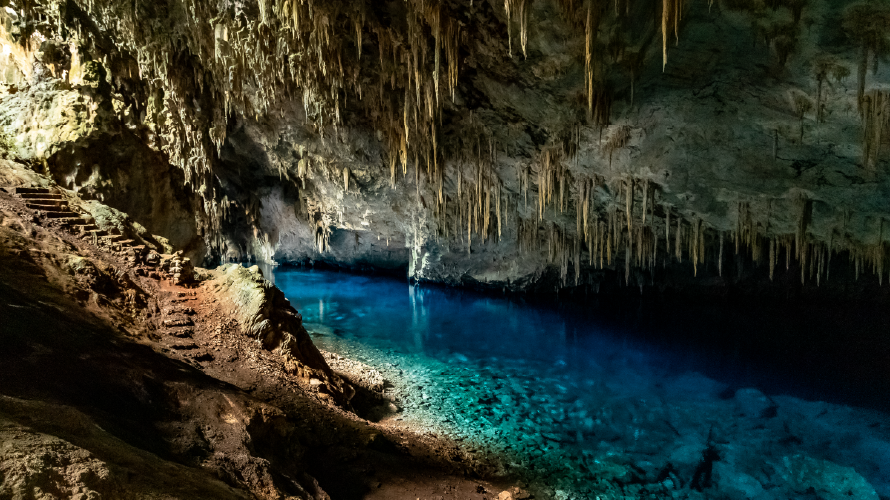 Gruta do Lago Azul