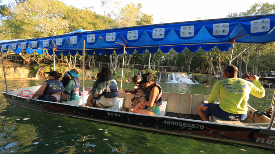 Eco Park Porto da Ilha - Barco Elétrico — Bonito MS Brazil ecotourism tour photo 7